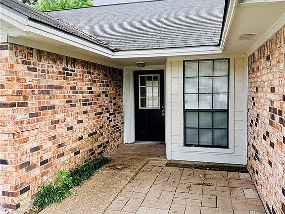 2nd image of 1101 Hardwood Ln