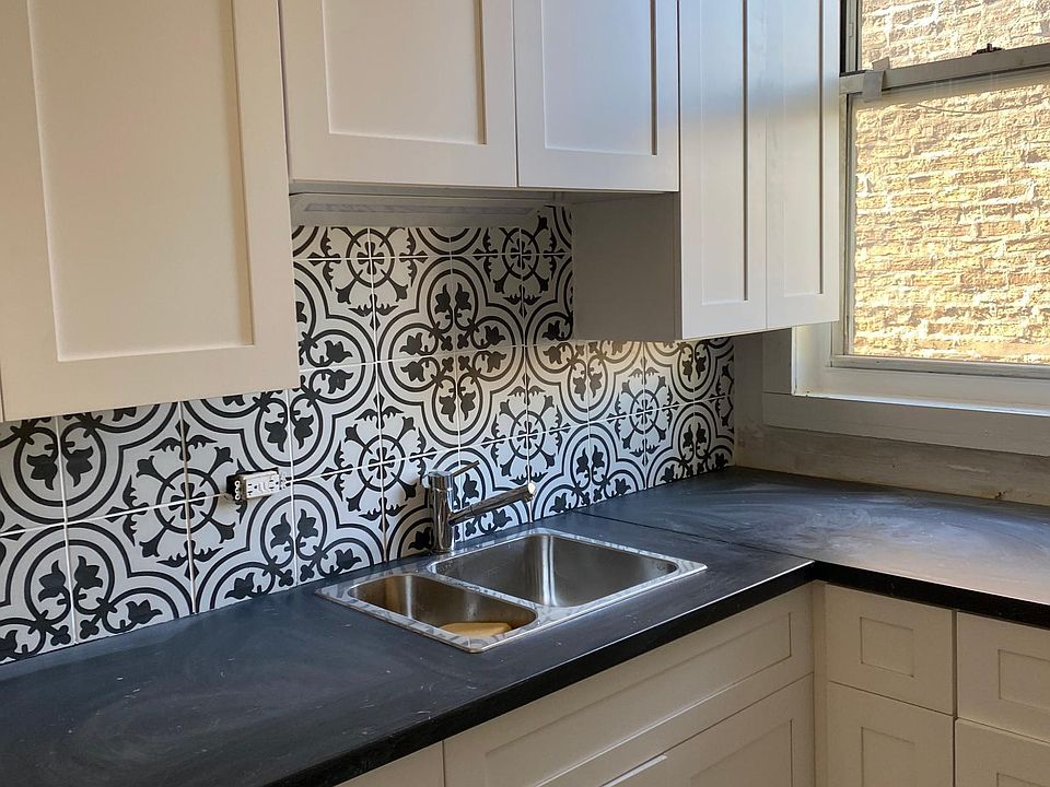 1st image of 3238 W Douglas Blvd #2