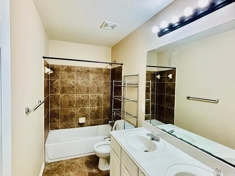9947 Valance Way — Photo 35