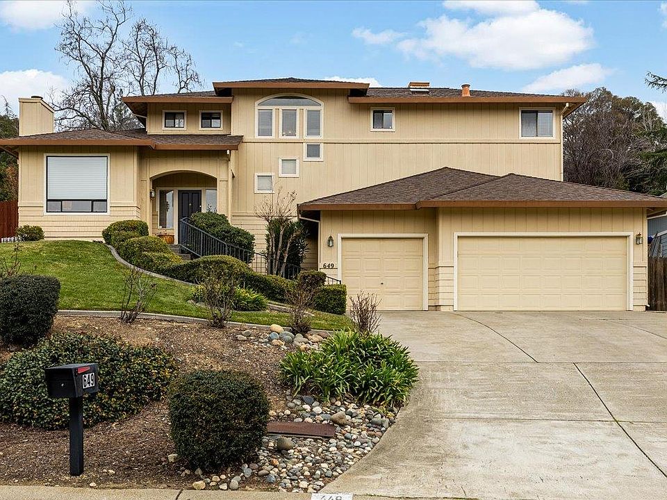 1st image of 649 Platt Cir