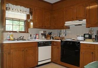 4th image of 239 White Pine Dr