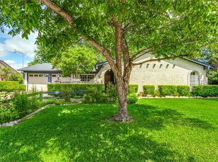 6329 Lavano Dr, Edgecliff Village, TX 76134