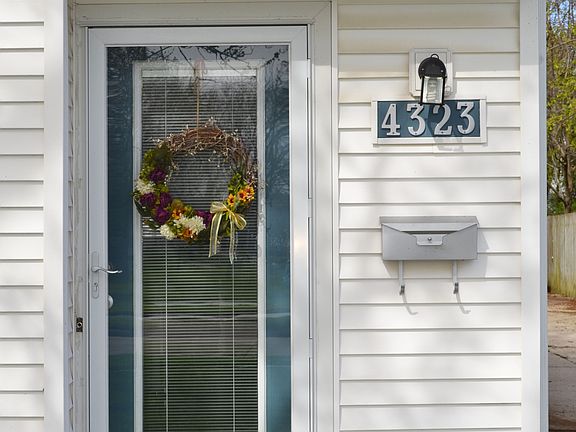 3rd image of 4323 Mankato Ave