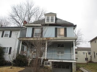 106 W McNutt St, Houston, PA