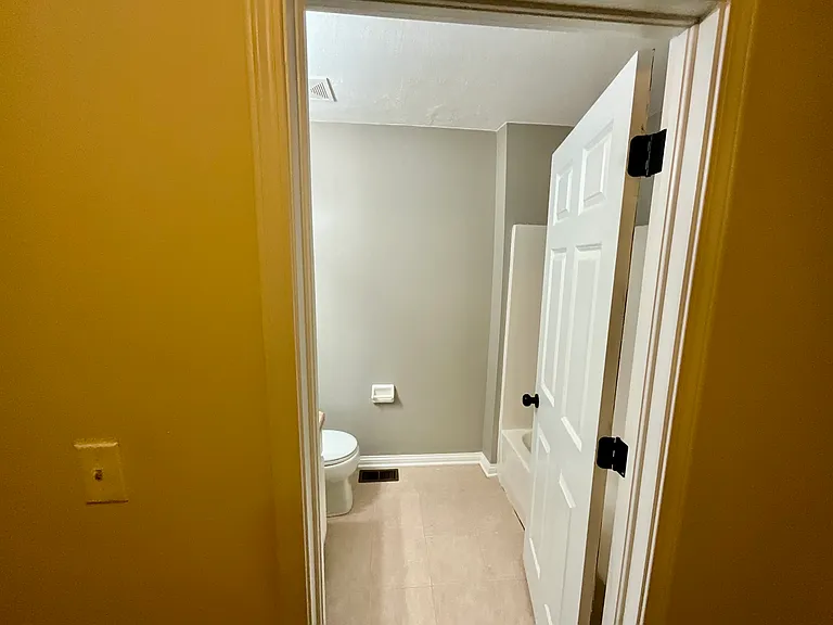 606 Chadwood Dr — Photo 32