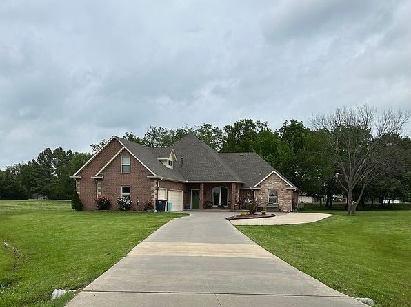 73 Sonata Ln