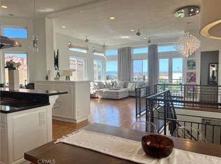 703 11th St, Hermosa Beach, CA 90254