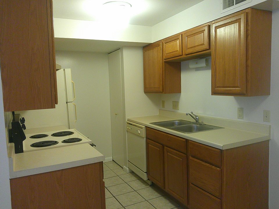 1st image of 3771 E Kemper Rd APT 15