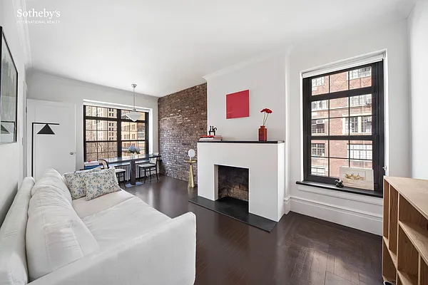Sold by Sotheby's International Realty | media 2