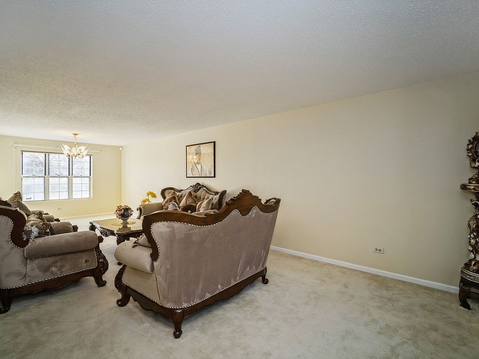 79 Caribou Xing, Northbrook, IL 60062 MLS 11806757 Zillow