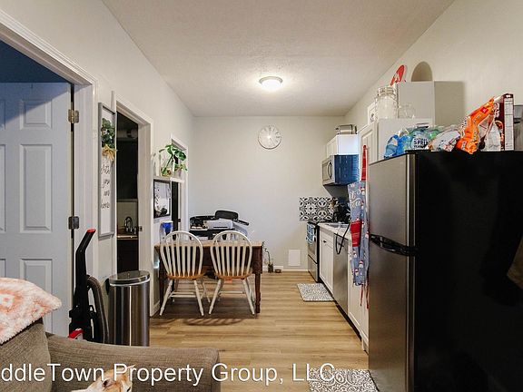 2nd image of 814 W North St #816