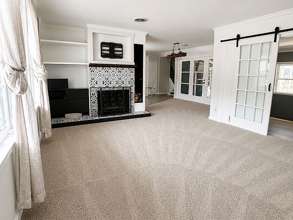 3rd image of 4208 Iola Dr