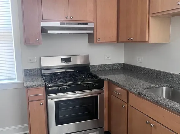 W. Augusta, 1007 N Lavergne Ave APT 1, Chicago, IL 60651