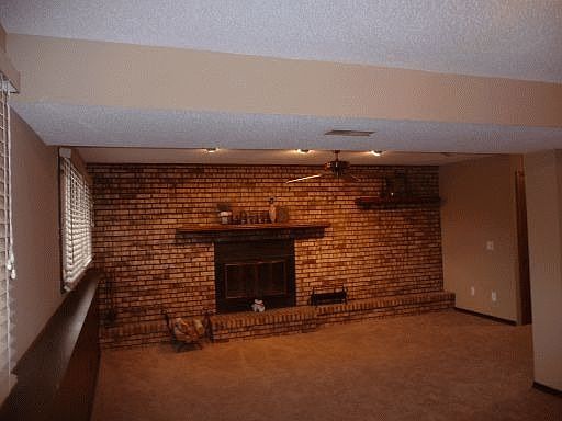 4th image of 1051 Wedgwood Ln N