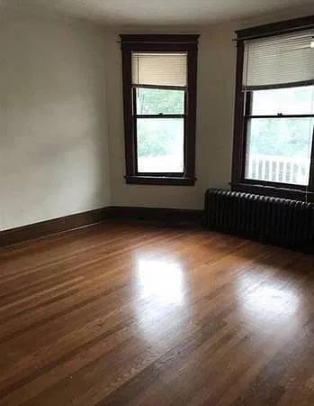 3 bed, 2308 sqft, $450 — Photo 3