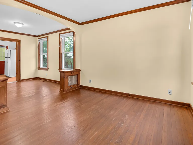185 Ford Ave #1 — Photo 3