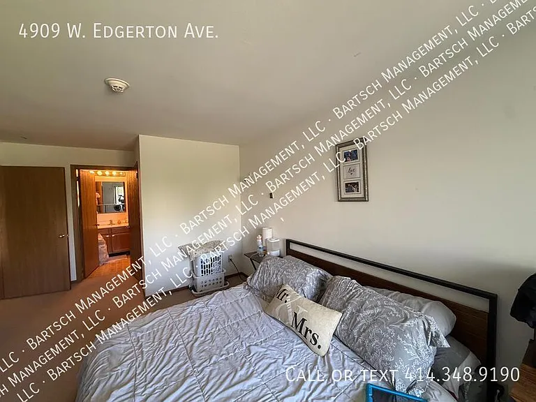 4909 W Edgerton Ave — Photo 5