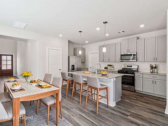 The Gateway floorplan in Pine Lake Cove of Montgomery, TX.