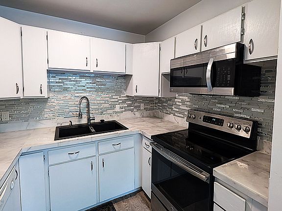 5th image of 217 S Foss St W #E201