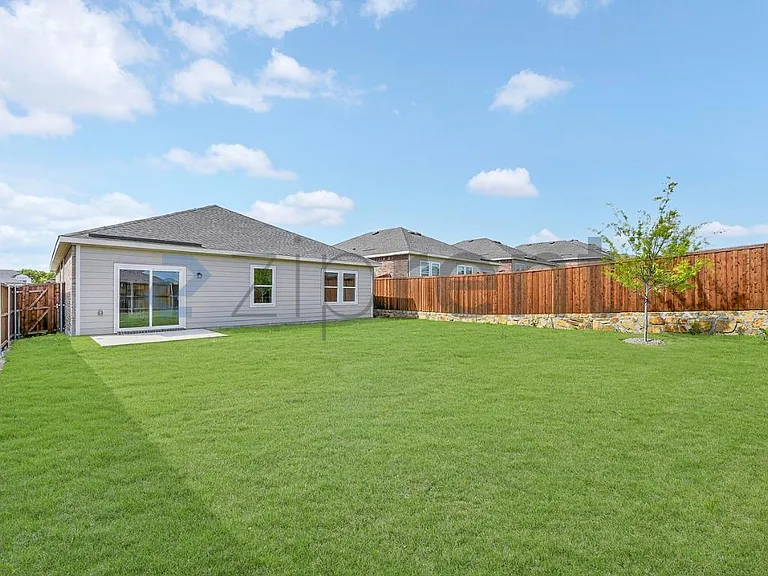 1317 Kennedy Rd — Photo 26