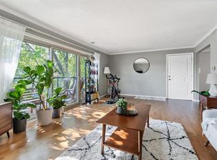 4614 Holly St APT 6, Kansas City, MO 64112