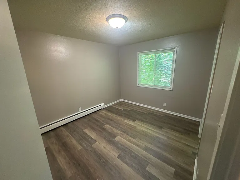 Heritage Apartments — Photo 15