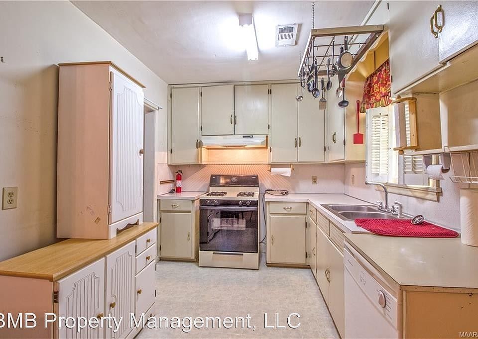 2nd image of 4112 Wares Ferry Rd