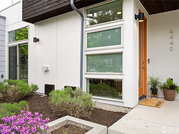 5th image of 4440 Renton Avenue S