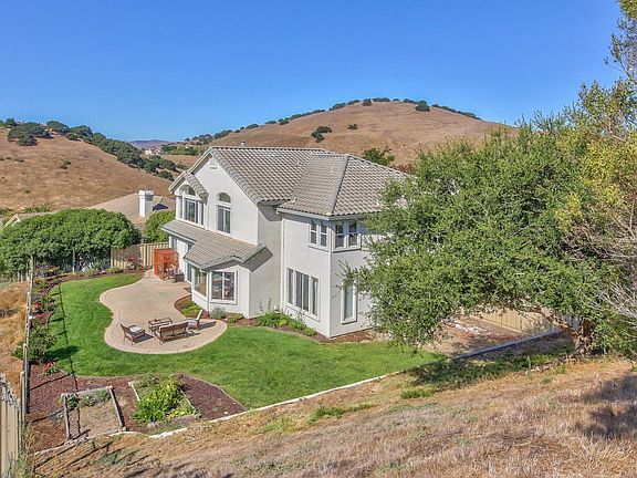 3rd image of 27603 Prestancia Cir