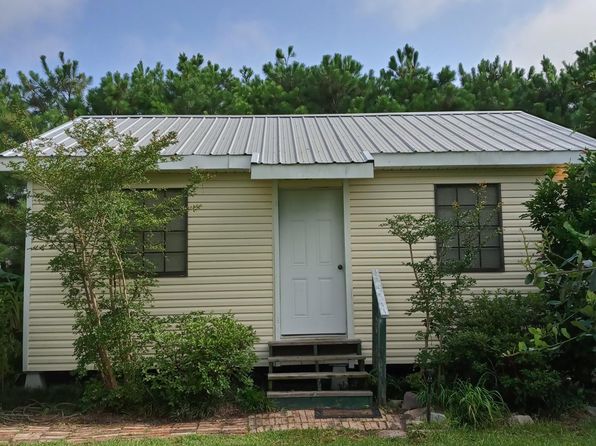 14300 Highway 101, Iowa, LA 70647