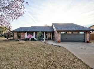 2913 Franklin Dr, Enid, OK 73703