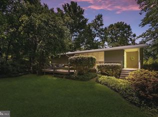 2101 Mason Hill Dr, Alexandria, VA 22306
