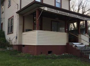 501 Mansion St, Hamlin, WV 25523
