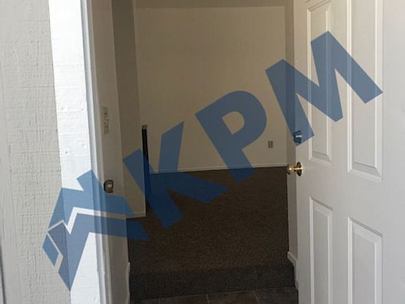 4th image of 1118 Princess Dr