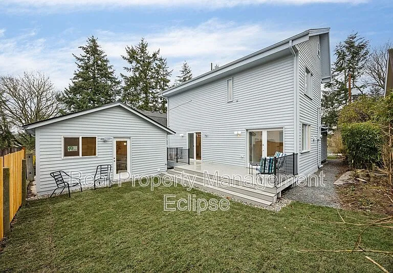 742 N 90th St #ADU — Photo 2