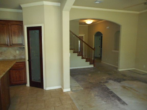 3rd image of 19590 W 104th St S