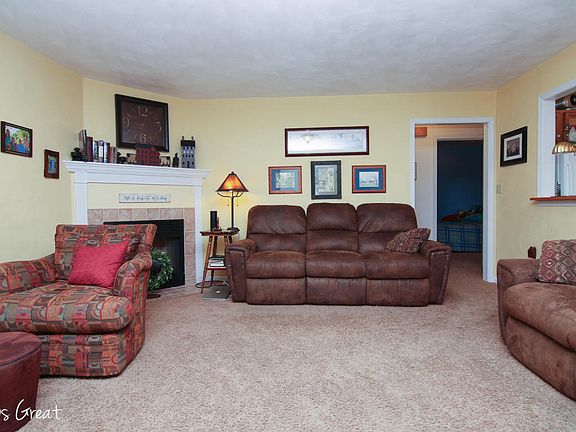4th image of 1514 Bush Farm Dr