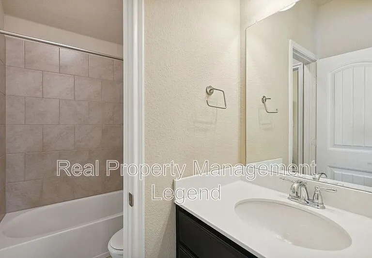 812 Gray Fox Dr — Photo 22