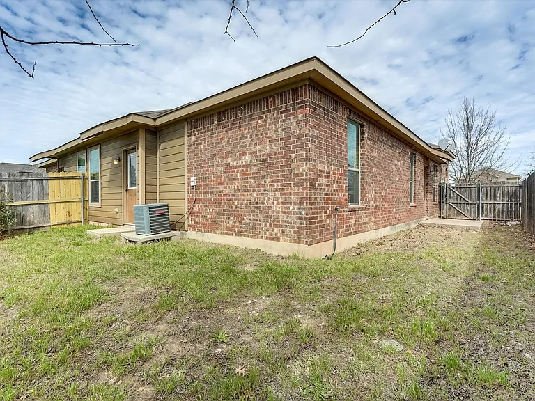 1124 Brendon Lee Ln — Photo 36