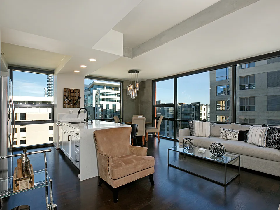 350 11th Ave #931