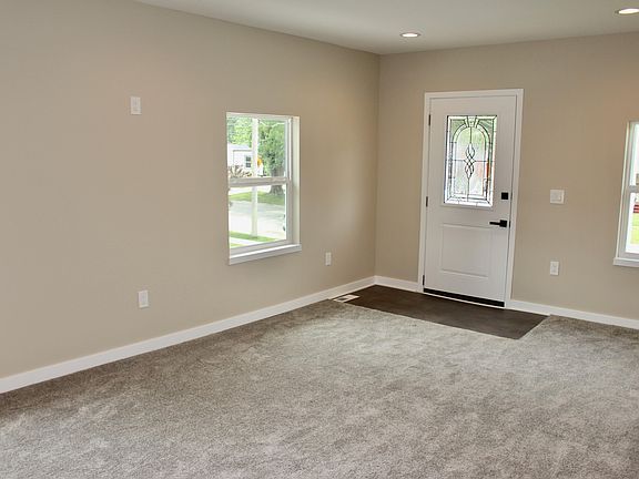 5th image of 1615 56th St