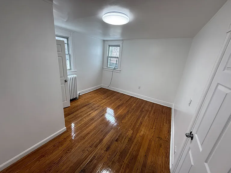 596 Warburton Ave #3S — Photo 3