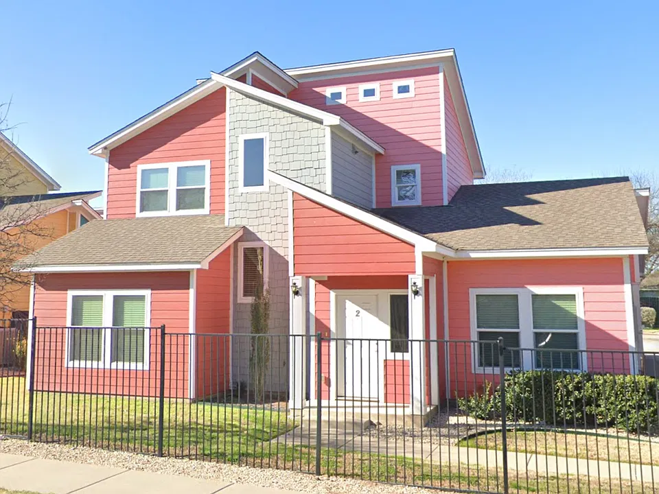 218 Gurley Ln