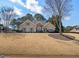 9235 Old Preserve Trl, Ball Ground, GA 30107