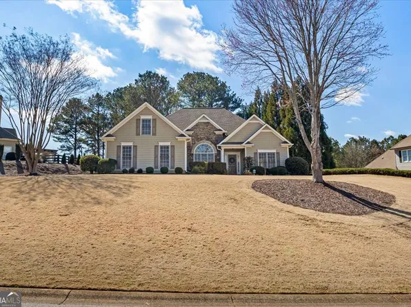 9235 Old Preserve Trl, Ball Ground, GA 30107
