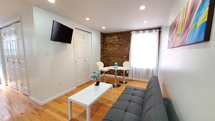 Rented by GPS Realty NYC | media 35