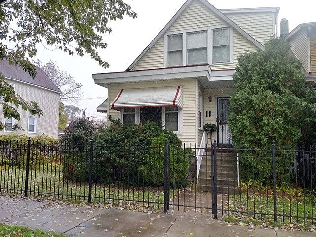 1st image of 9220 S King Dr