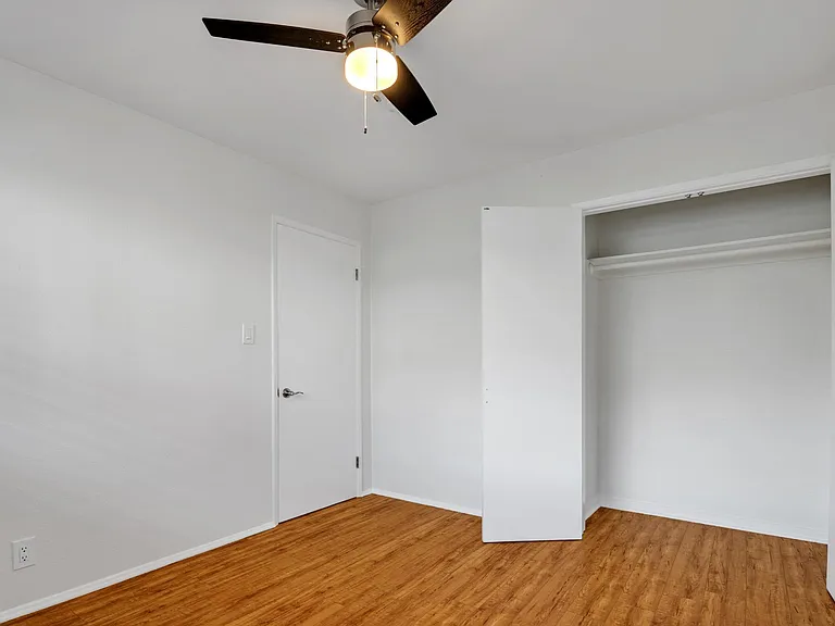 1607 Manning Ave #6 — Photo 19