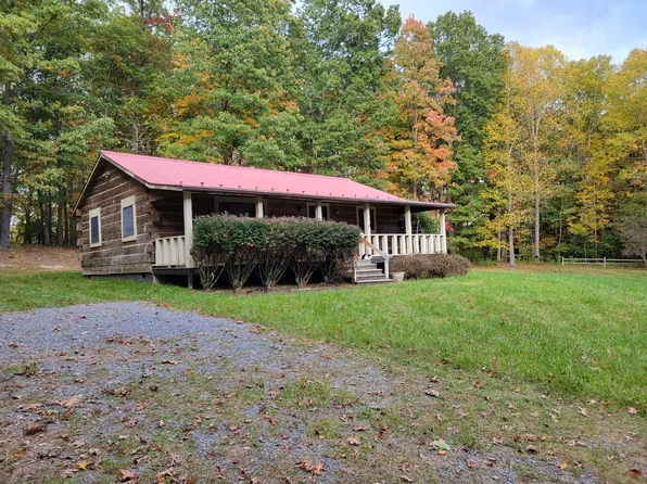 629 Broken Star Acres Rd, Lewisburg, WV 24901