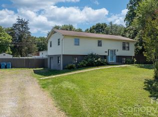 5208 W Piedmont Cir, Conover, NC 28613